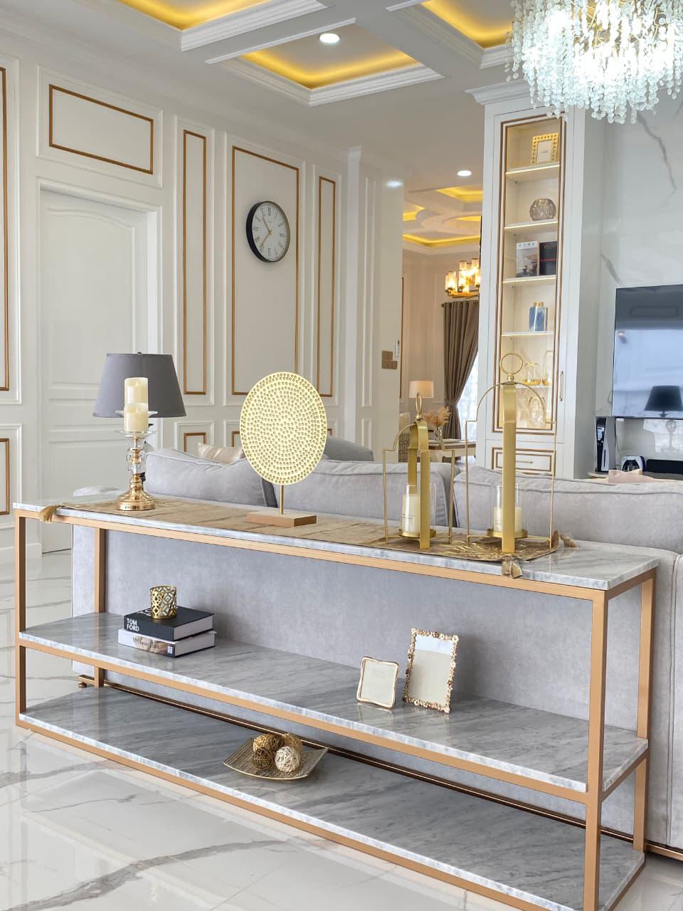 Console Table: Sentuhan Fungsional dan Estetis untuk Mempercantik Ruang